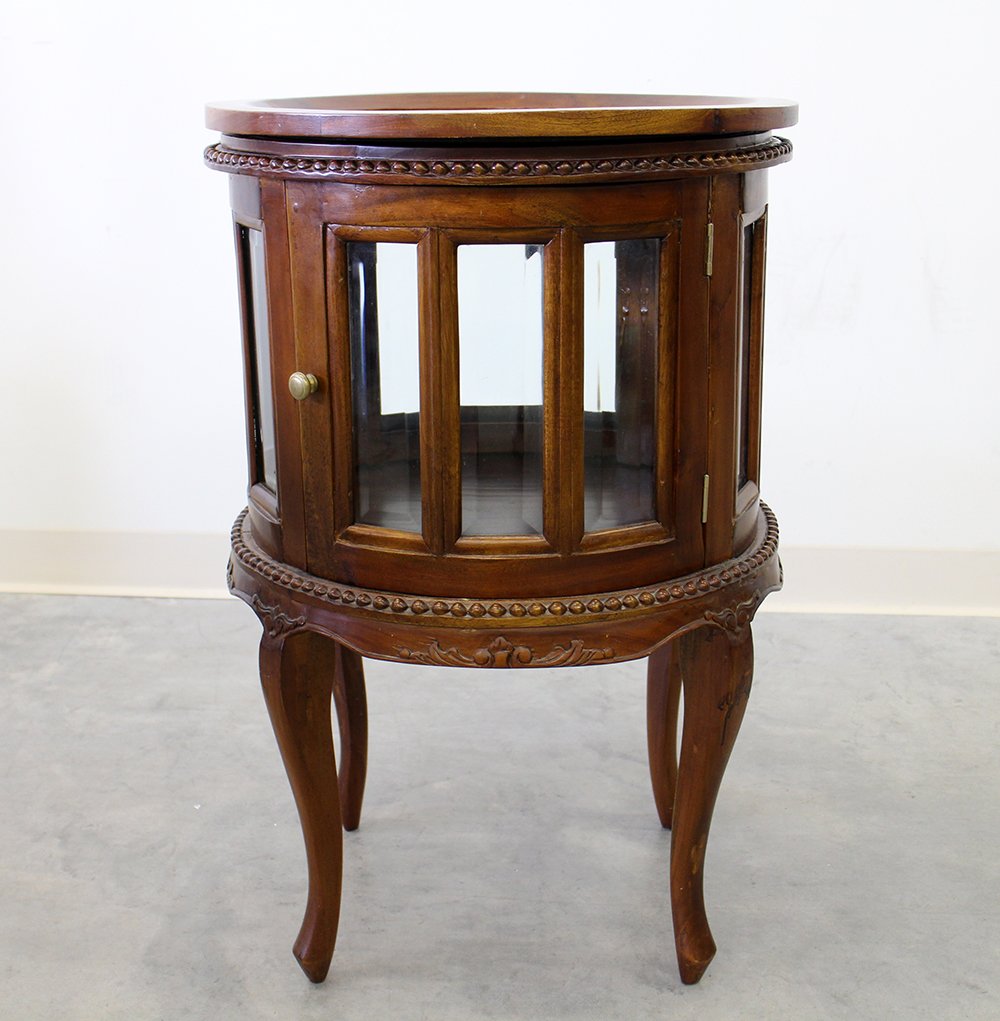 ROUND CURIO TABLE (1 of 2)