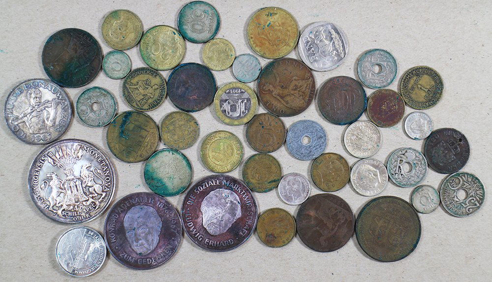 FOREIGN COINS (1 of 2)