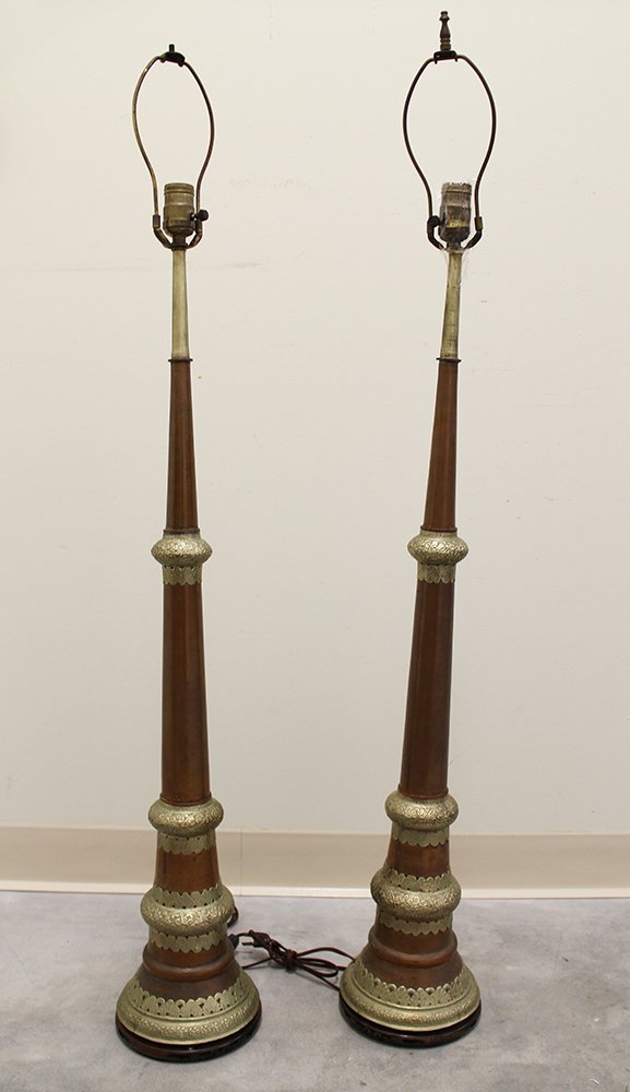 (2) MID CENTURY WOOD & BRASS LAMPS (1 of 1)