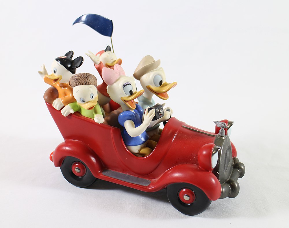 WDCC DONALD DUCK FAMILY VACATION (1 of 4)