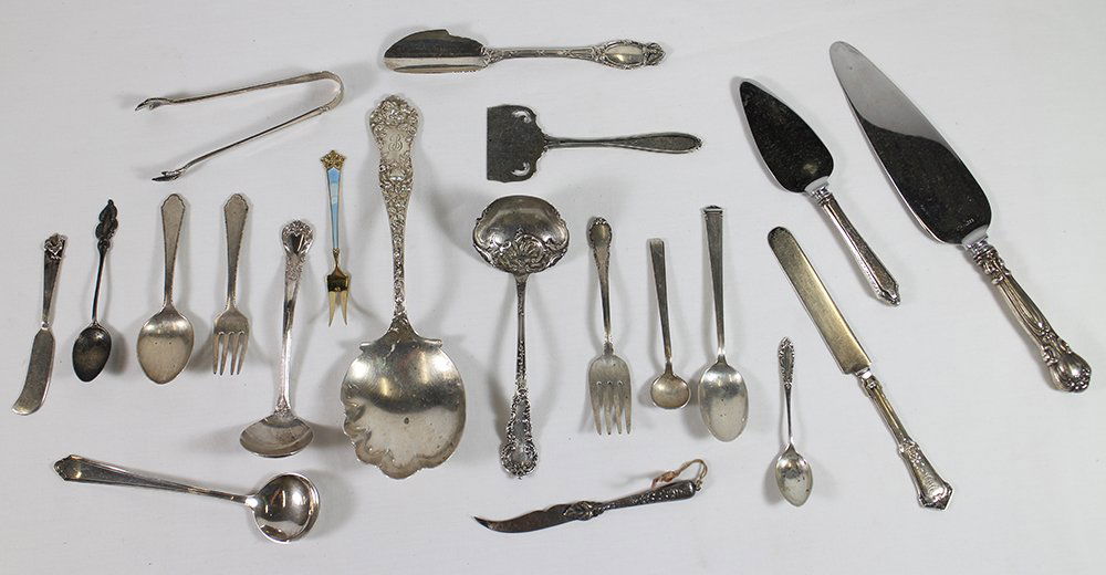 STERLING SILVER FLATWARE COLLECTION (1 of 3)