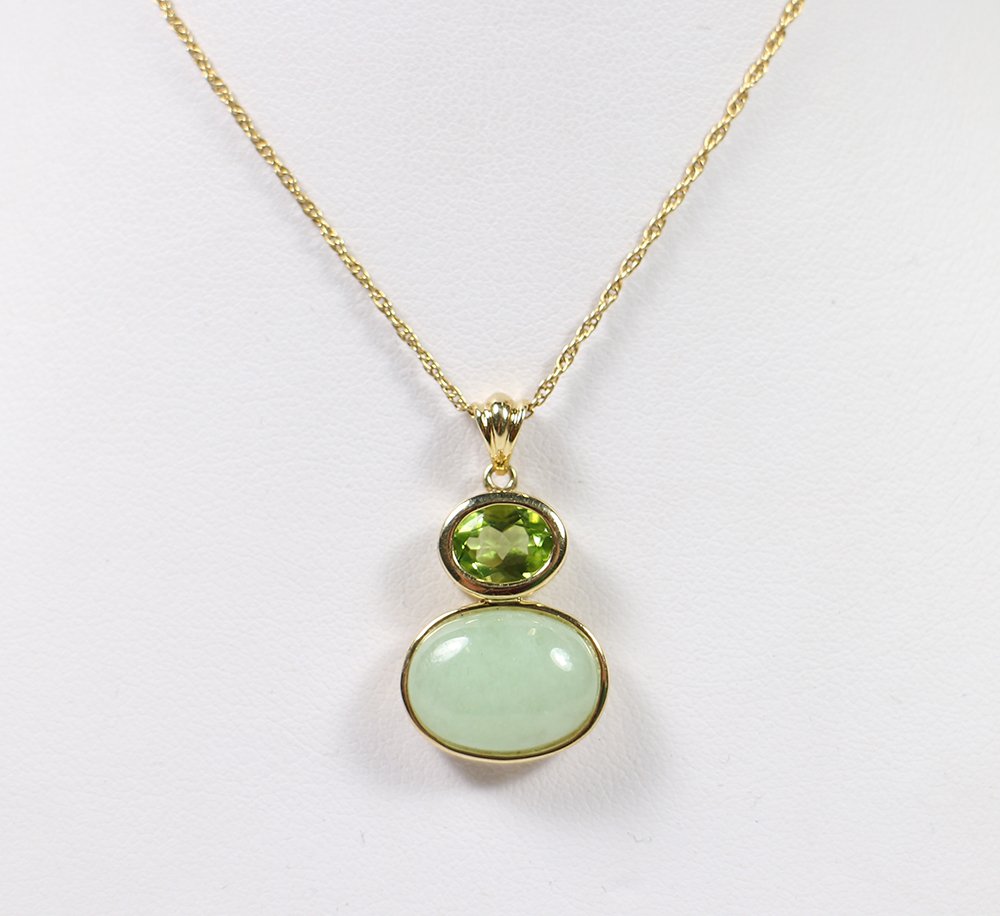 14KT JADE & PERIDOT PENDANT NECKLACE (1 of 2)