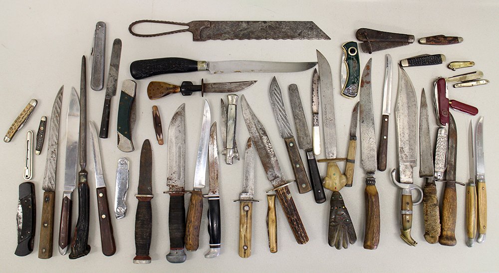 VINTAGE HUNTING, MILITARY, & POCKET KNIVES: Collection of knifes to include Schrade Walden, RH PAL 36 Combat Knife, Kent NYC, Prov USA, Landers, Frary & Clark, Case XX, Chichiastenago, Mexican Eagle Knife, Bowie Knife, Clauss Bone Saw Knife, Bi
