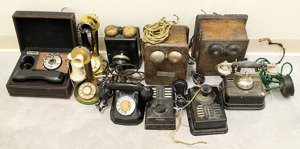 ANTIQUE TELEPHONES (1 of 3)