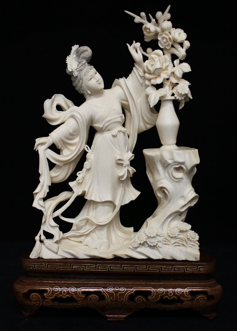 JAPANESE IVORY CARVING (1 of 6)
