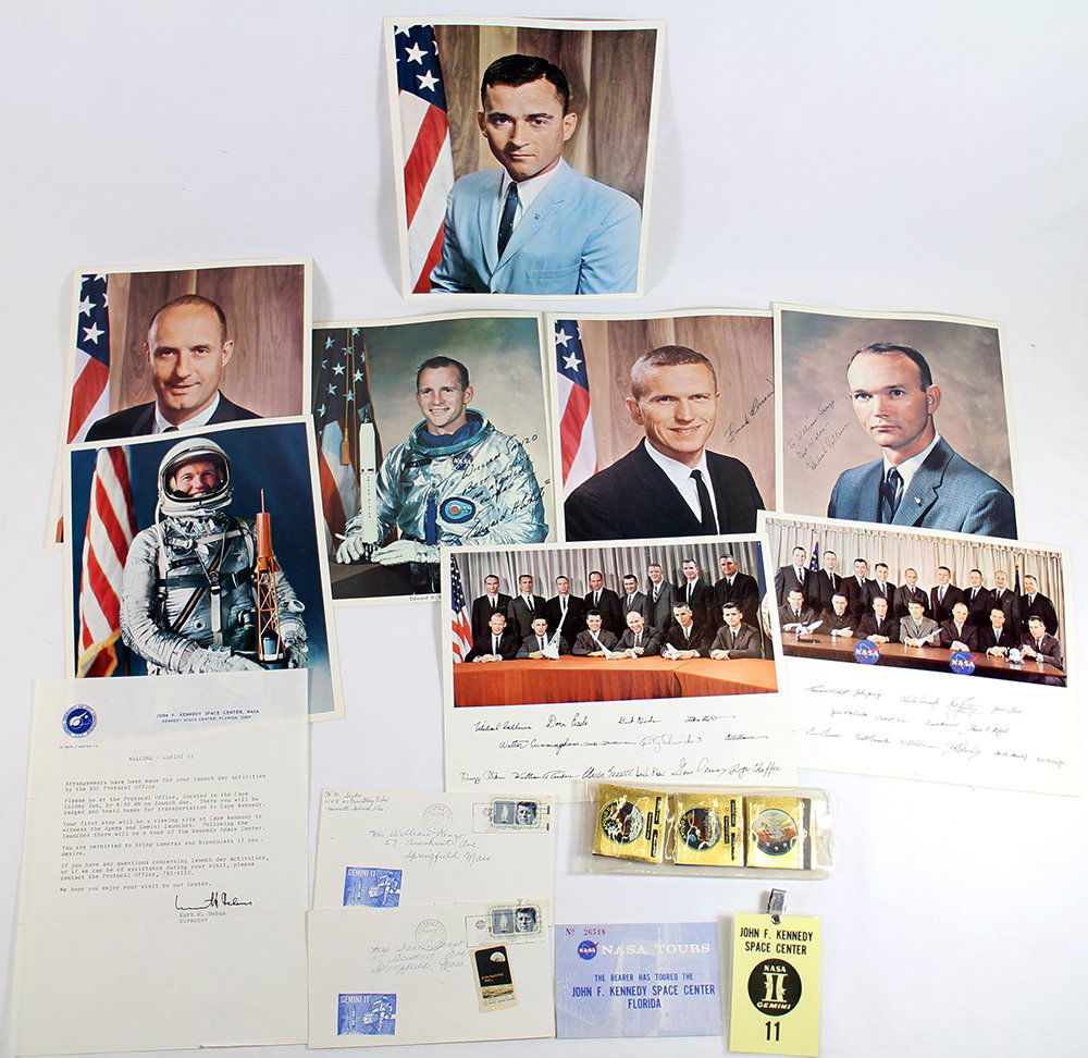 NASA GEMINI & APOLLO AUTOGRAPHED ASTRONAUT PHOTOS (1 of 5)