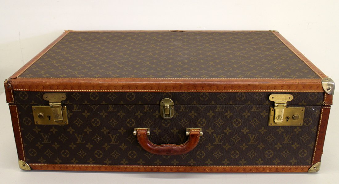 LOUIS VUITTON LUGGAGE (1 of 7)