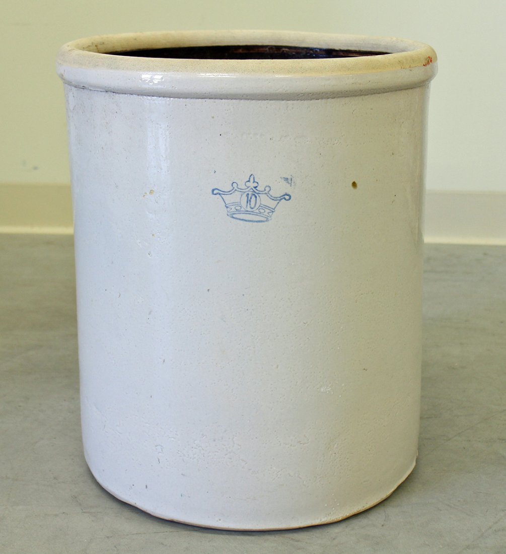 10 GALLON BLUE CROWN CROCK