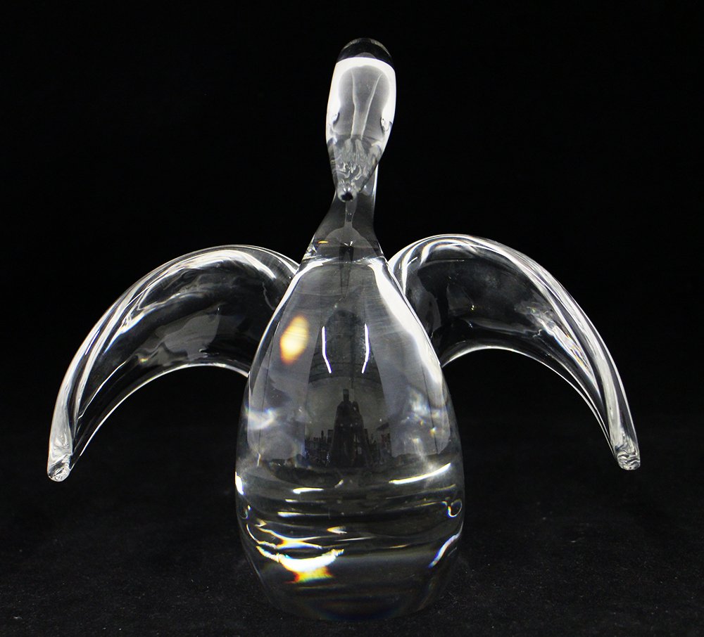 STEUBEN CRYSTAL SWAN (1 of 3)