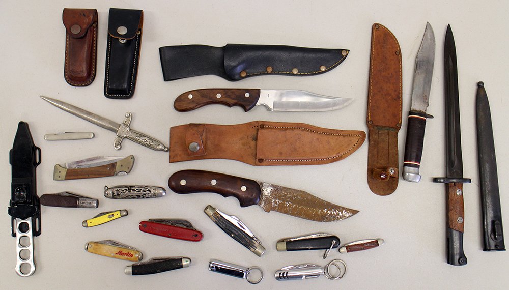 VINTAGE POCKET KNIVES, BOWIES & MORE (1 of 3)