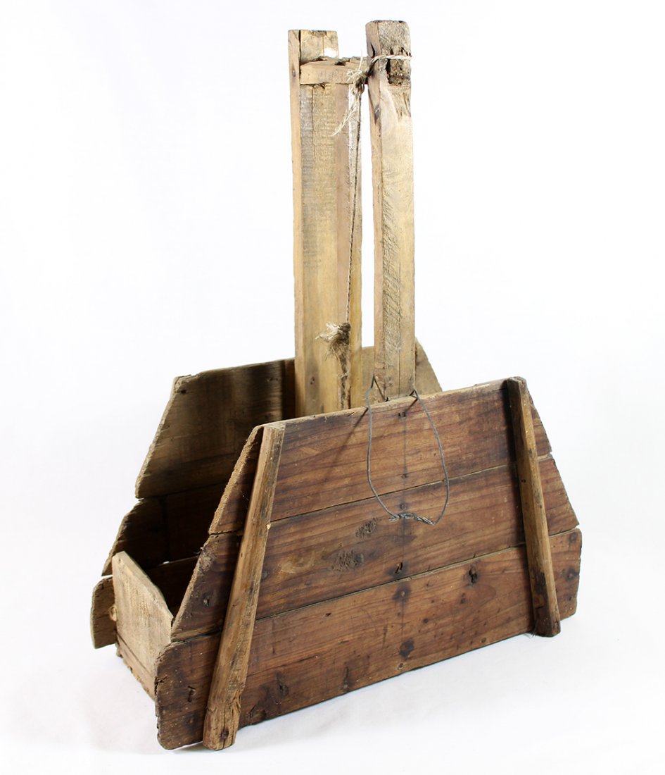 ANTIQUE WOODEN RAT TRAP (1 of 2)