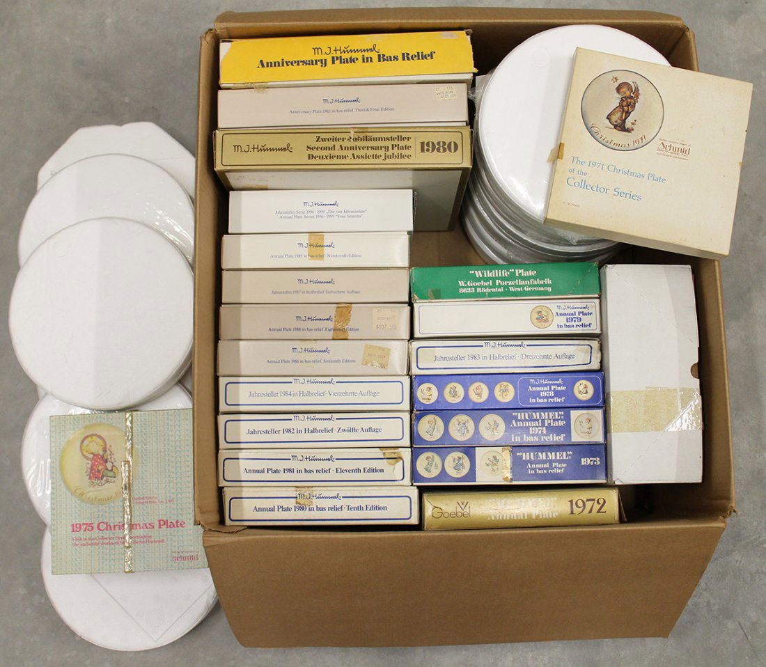 30+ HUMMEL PLATES (1 of 4)