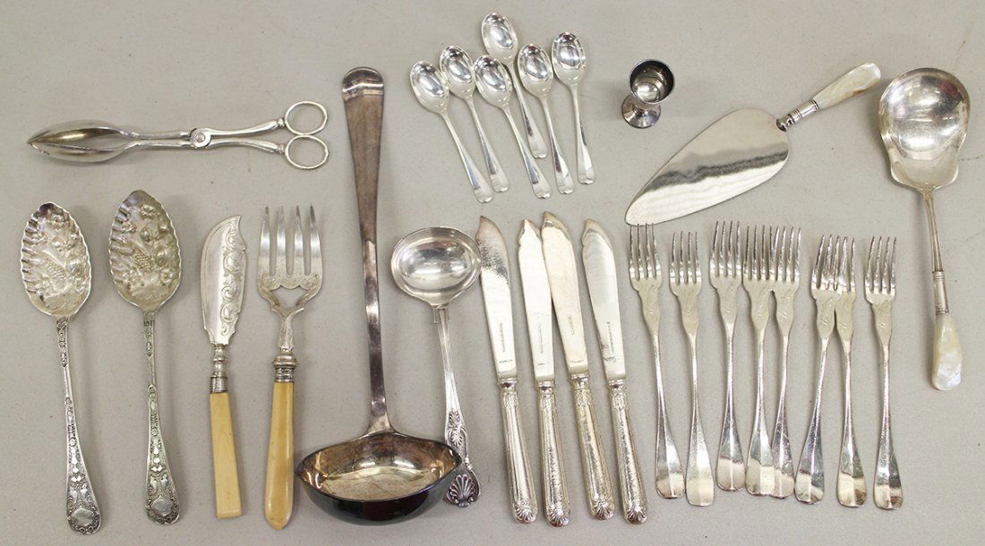 SILVERPLATE FLATWARE (1 of 3)
