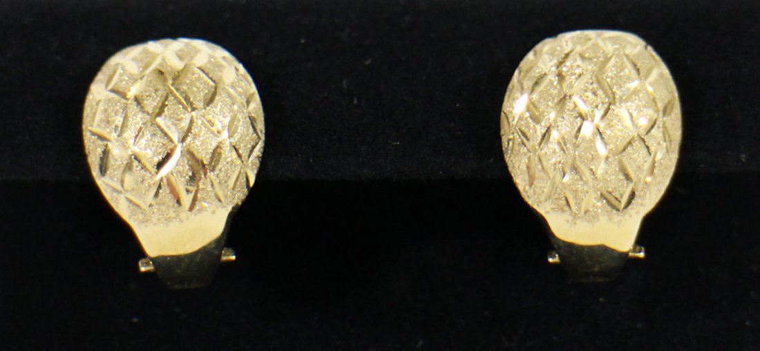 14K HAMMERED GOLD EARRINGS (1 of 3)