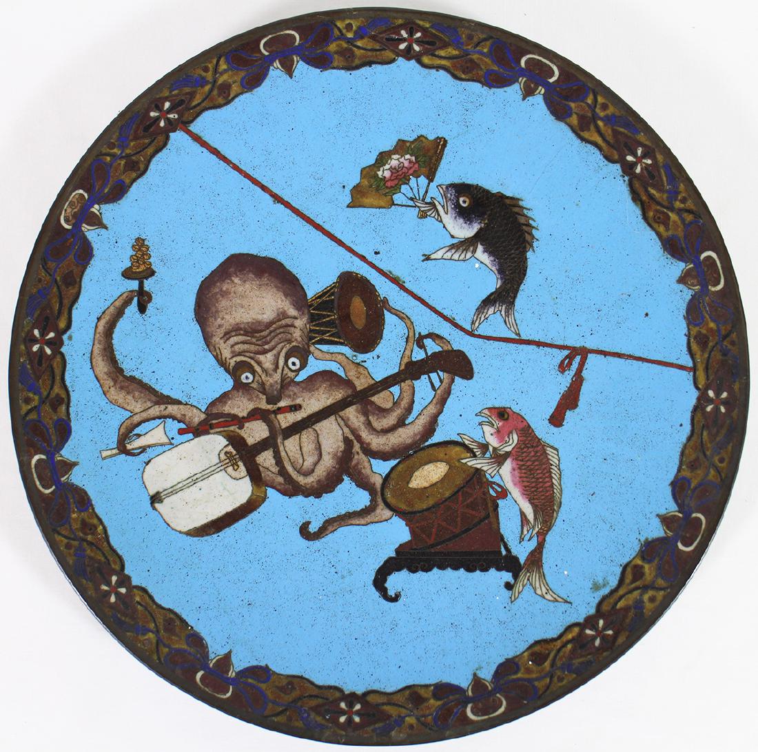CHINESE CLOISONNE MUSICAL CHARGER PLATE (1 of 5)