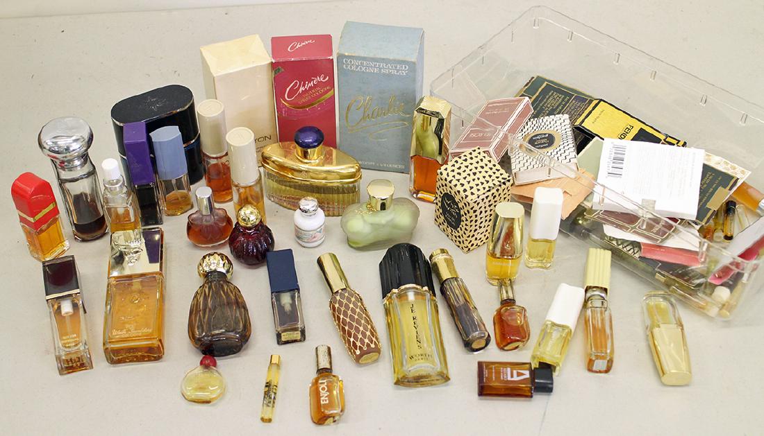 VINTAGE PERFUME BOTTLES (1 of 1)