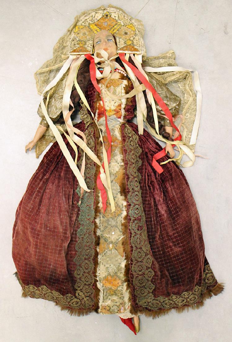 ANTIQUE RUSSIAN DOLL (1 of 3)