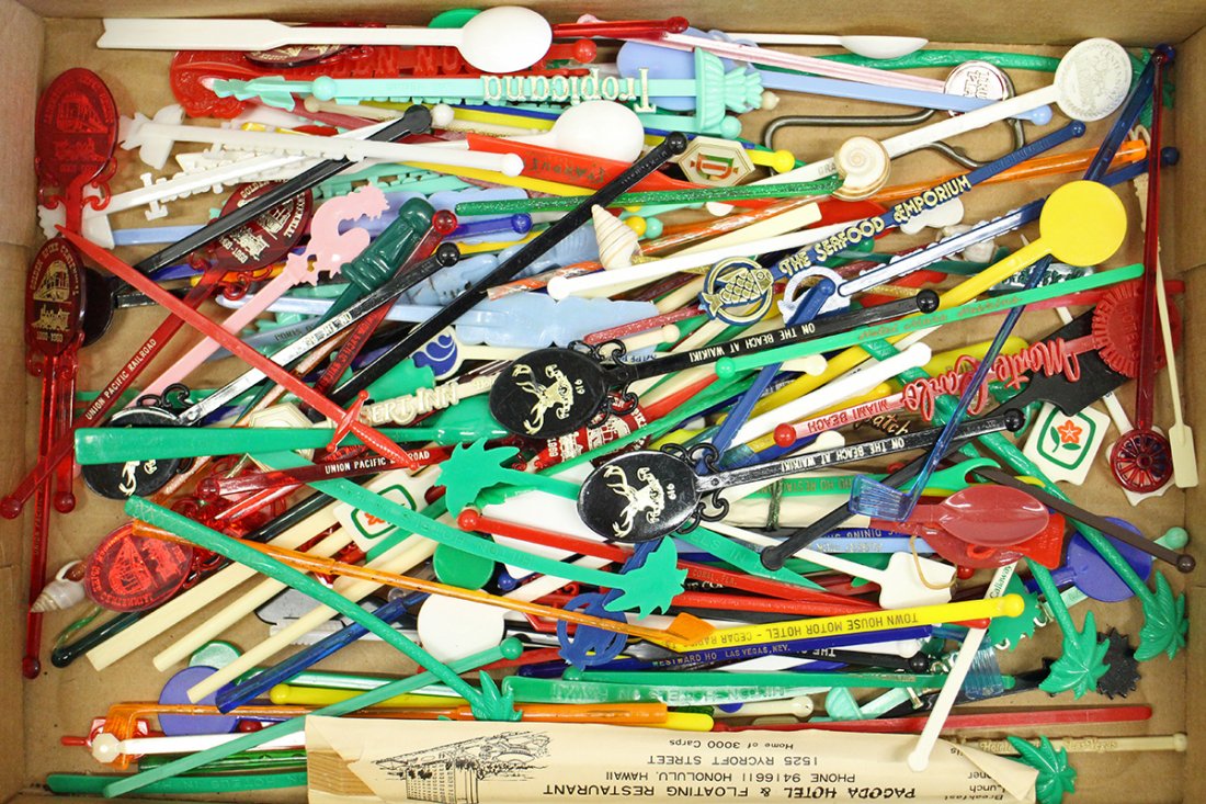 VINTAGE COCKAIL SWIZZLE STICK STIRRERS (1 of 1)