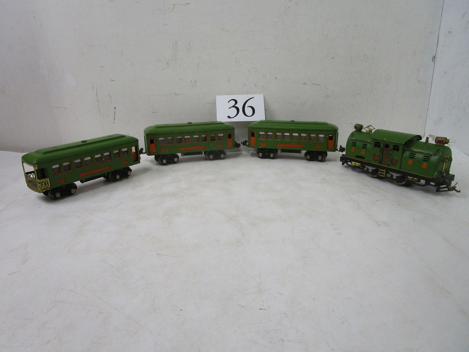 Lionel Train (1 of 4)