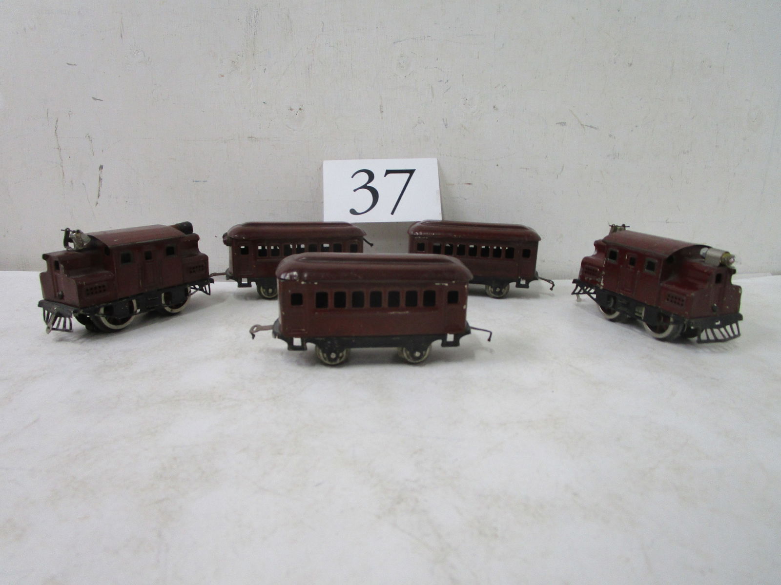 Lionel Train (1 of 3)