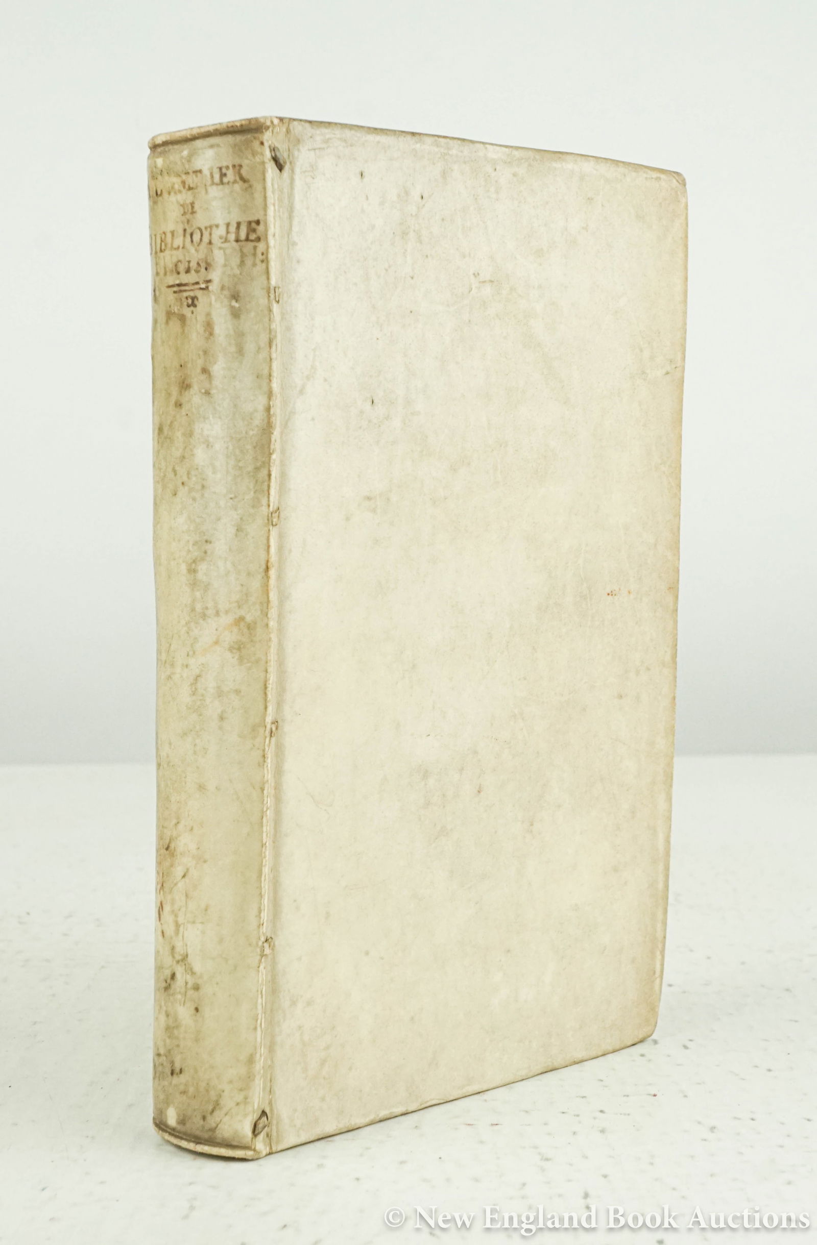 Lomeier, Johannes: 131. Lomeier, Johannes. De Bibliothecis liber singularis. Editio secunda, priori multo auctior & addito rerum indice locupletior. Engraved additional frontispiece. [14], 414, [22] pages, including