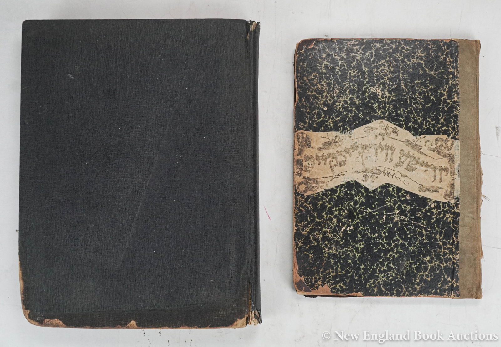 Yiddish: 187. Yiddish. [Judische Wirklichkeit. Nos 1-13 * [Yiddish Weekly]. Volume 1, nos 1-27. 4to, cloth-backed or plain cloth; shelf-worn, generally sound internally. Vilna or New York: Yiddcult Publishing,