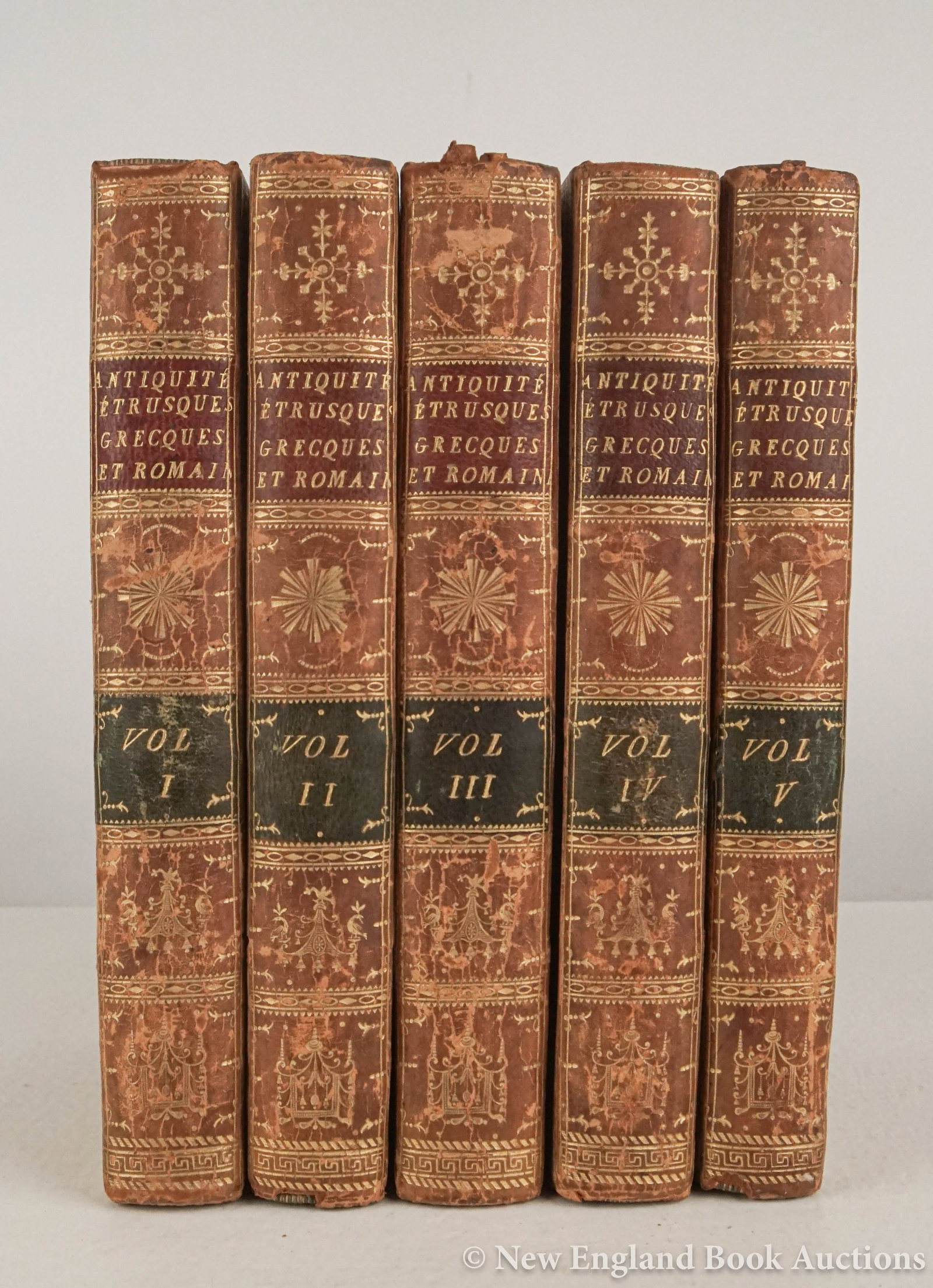 Hancarville, Pierre François Hugues d': 93. Hancarville, Pierre François Hugues d' . Antiquités Etrusques, Grecques et Romaines. 5 additional titles, 352 subjects (of 361) on 360 plates designed and engraved by F. A. Davis, most colored