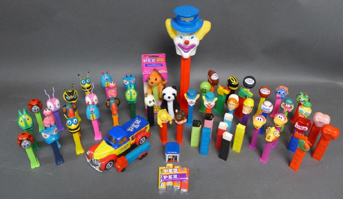 Vintage PEZ Candy Dispenser Collection (1 of 10)