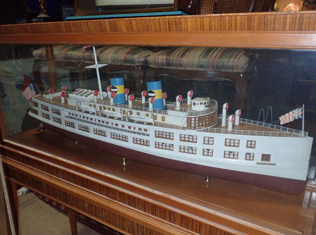 Monumental Ferry "Sandy Hook" Shipbuilders Model: Large Shipbuilders Model of the Ferry "Sandy Hook" From Lannan Ship Models.Includes case and stand.Plaque on base reads in part: Lannan Ship Models / Dedham, MA.Ship is approximately 48" long.Stand he