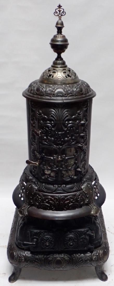 Vintage Cast Iron Stewart Oak 140 Parlor Stove (1 of 10)