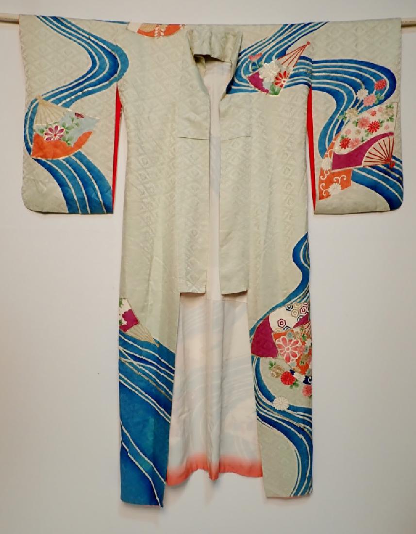 Vintage White Kimono with Floral Fan Motif (1 of 10)