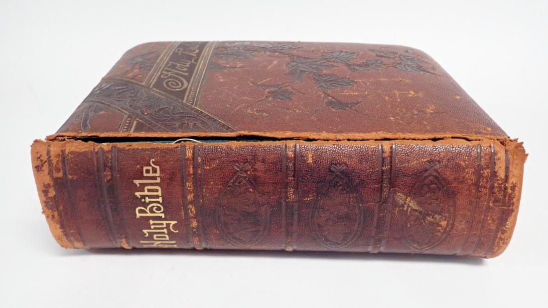 Vintage Leather Bound Bible Gilded Pages (1 of 9)