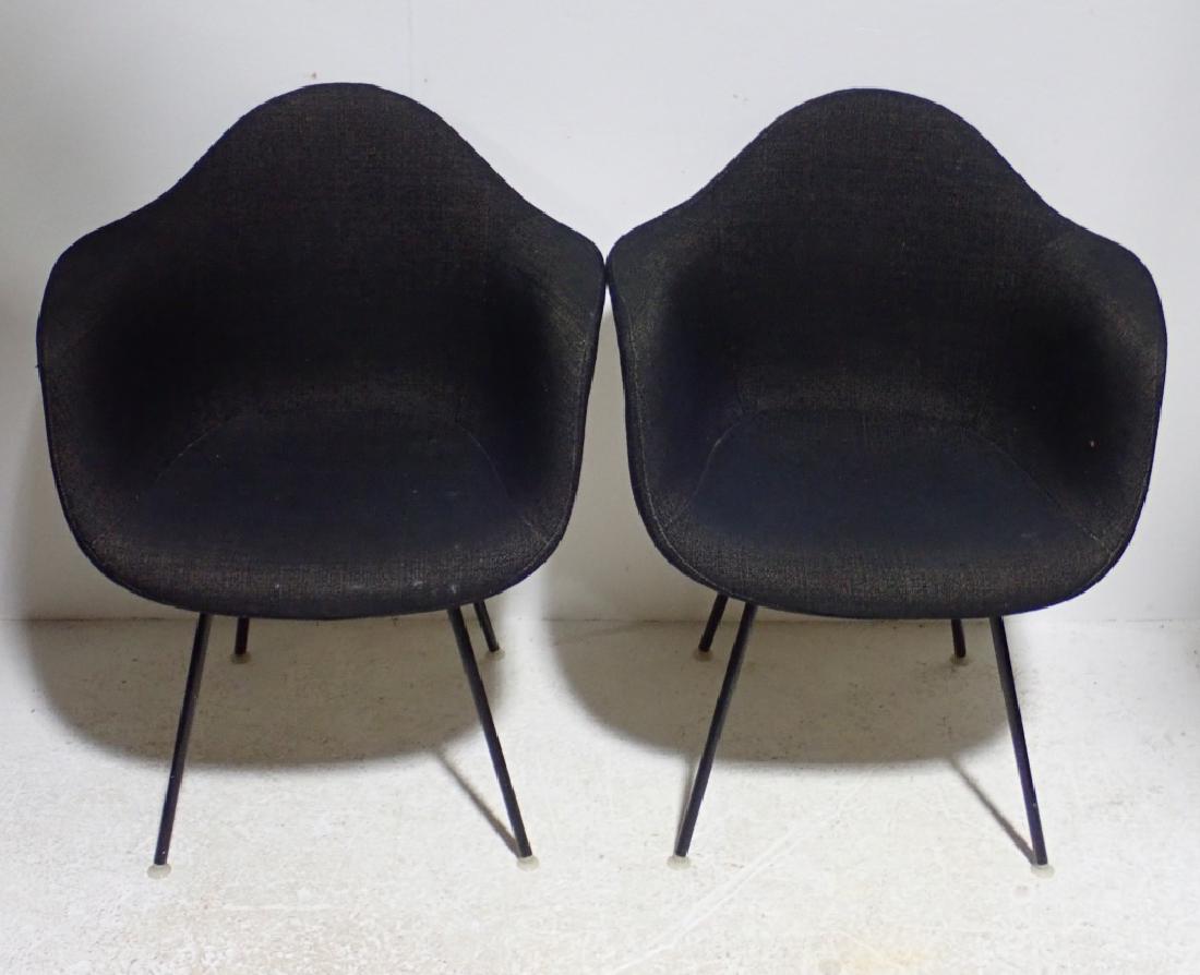 Pair of Eero Saarinen Style Fiberglass Chairs (1 of 6)