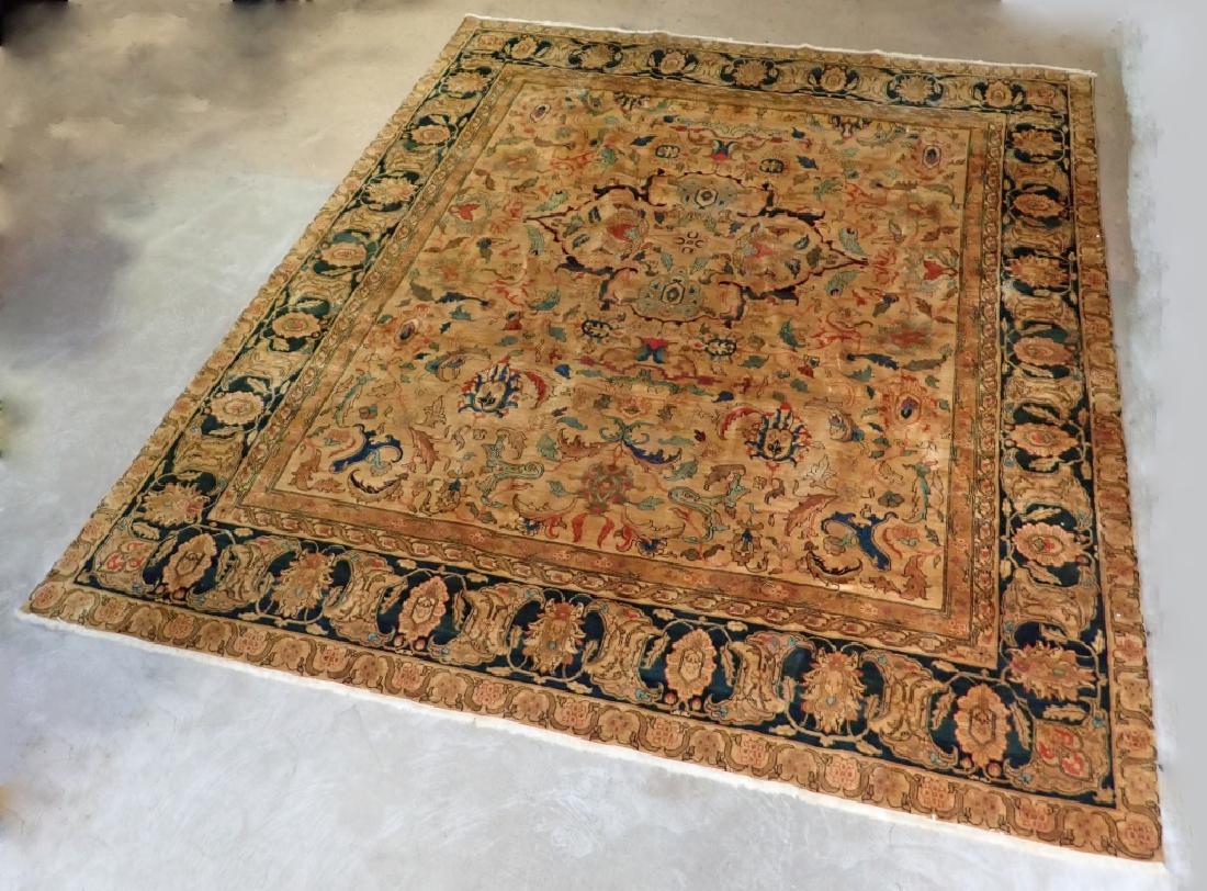 Large Oriental Rug with Floral Design (1 of 12)