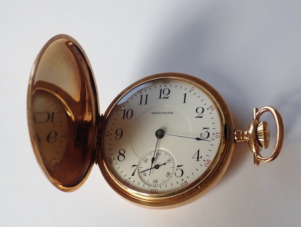 14K Yellow Gold Waltham Hunter Case Pocket Watch (1 of 15)