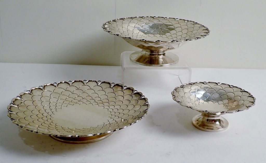 Three Silver Mappin and Webb Footed Bowls (1 of 14)