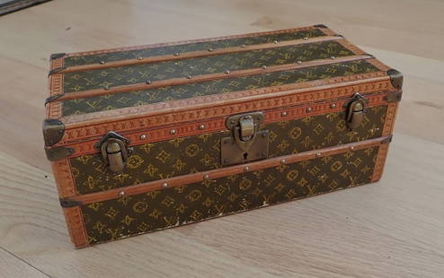 Louis Vuitton "Malle Fleurs" Miniature Trunk: Rare Louis Vuitton "Malle Fleurs" miniature trunk, c. 1930s. Inner leather label stamped Louis Vuitton / Made in France, with serial number appears to read 773556. Modeled after the monogram canvas "C