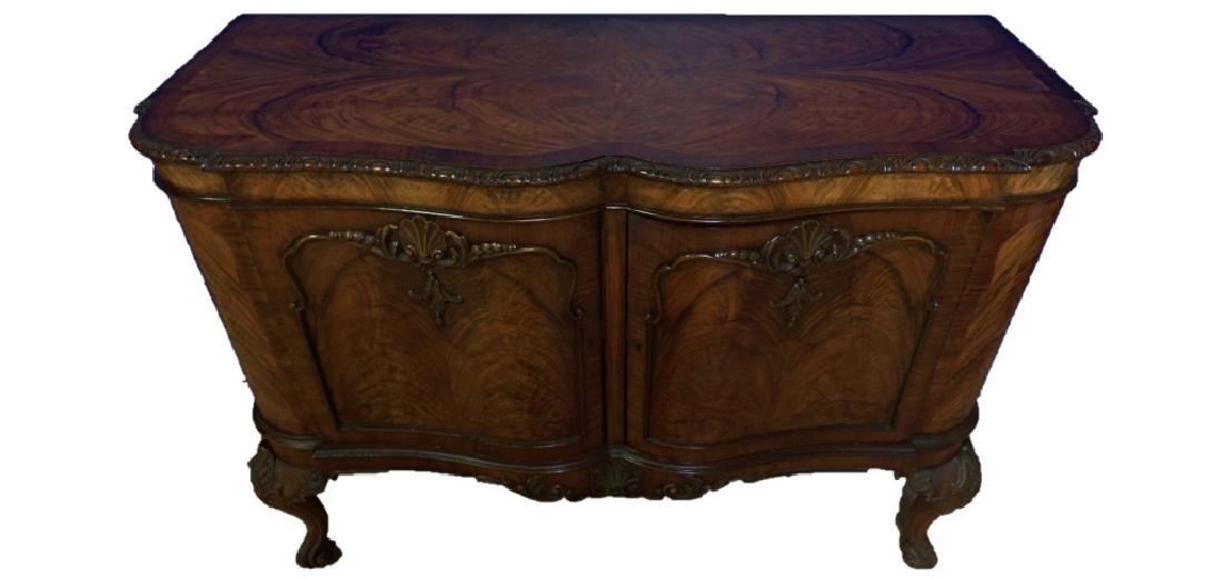 George III Style Walnut Buffet / Sideboard: Maple & Co. Tottenham Ct. Rd. (London Paris Beunos Aires) By Royal Appointment Vintage Wood Buffet / Credenza / Sideboard. Imperfections: Age, Wear. Dimensions: Height: 36"; Width: 46 5/8"; Depth: 20 