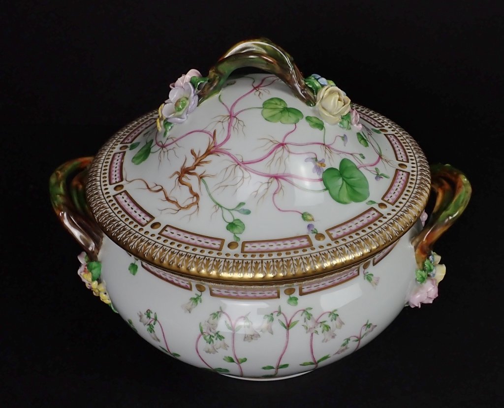 Flora Danica Royal Copenhagen Tureen: Royal Copenhagen Flora Danica Covered, Two-handled Tureen. Lid markings include: Royal Copenhagen Denmark makers marks, 20 / 3562, "Linaria Cymbalaria, L.". Bottom markings: Royal Copenhagen Denmark m