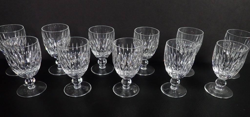 Waterford Crystal "Maureen" Glasses, 11 pcs.: Waterford Short Stem crystal stemware. Eleven Water / Wine / Cocktail glasses. Height: 4 7/8"; Width: 2 3/8". In the Maureen (Cut) pattern. Unmarked. (Crystal, serving ware, entertaining)STERLING ASSO