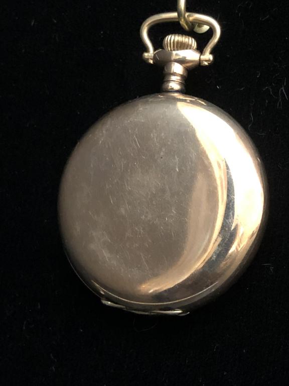 South Bend Pocket Watch: South Bend hunter case pocket watch. 17 Jewels. Running. ESTATE OF PHILIP GRECO JR. STERLING ASSOCIATES STRIVES TO PROVIDE ACCURATE, OBJECTIVE, & FAIR INFORMATION ON ALL LOTS. WE WILL BE HAPPY TO ANSW