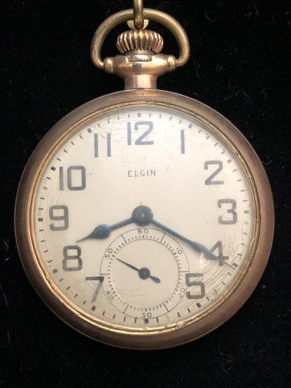 Elgin Pocket Watch: Elgin railroad pocket watch. 9 Jewels. Running. ESTATE OF PHILIP GRECO JR. STERLING ASSOCIATES STRIVES TO PROVIDE ACCURATE, OBJECTIVE, & FAIR INFORMATION ON ALL LOTS. WE WILL BE HAPPY TO ANSWER ANY QU