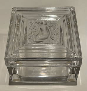 Lalique Duncan Pattern Covered Box: Lalique Duncan Pattern Covered Box. STERLING ASSOCIATES STRIVES TO PROVIDE ACCURATE, OBJECTIVE, & FAIR INFORMATION ON ALL LOTS. WE WILL BE HAPPY TO ANSWER ANY QUESTIONS AND PROVIDE ADDITIONAL