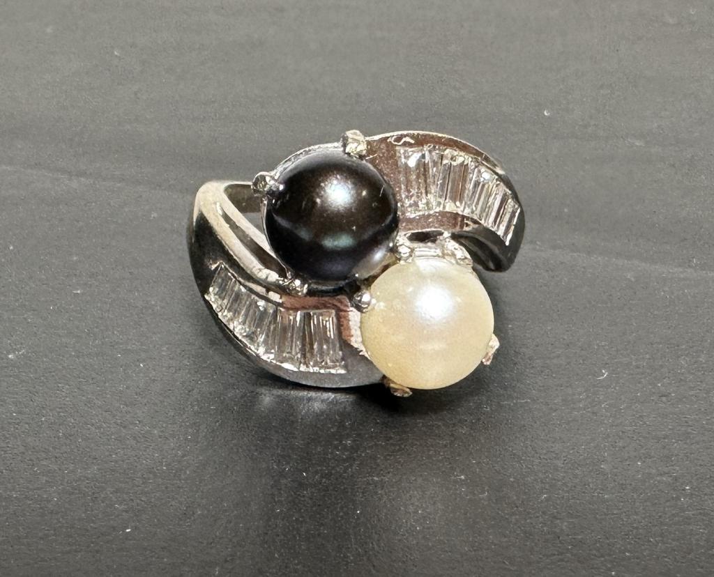 Diamond And Pearl 14K Ring Diamond ring with black and white round pearls and baguette diamonds set (1 of 3)