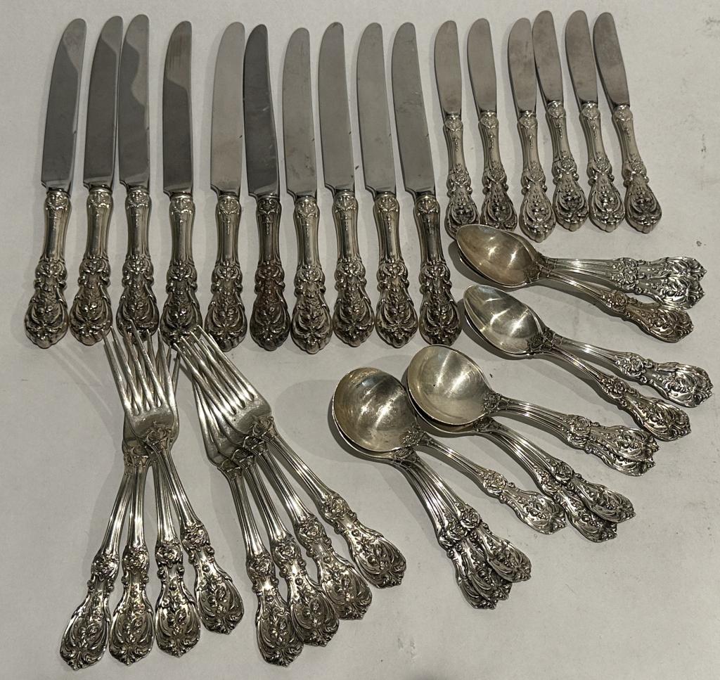 (40) Piece Francis I by Reed & Barton Sterling Flatware Francis I by Reed & Barton (1 of 5)