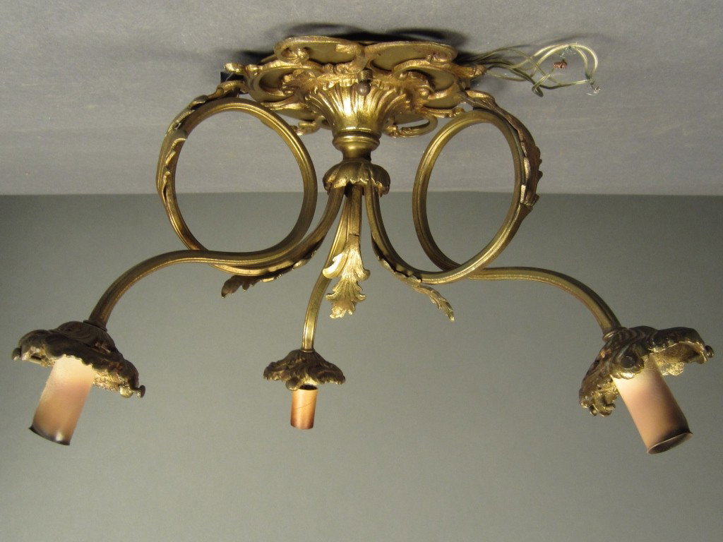 3 Arm antique ceiling light: 3 Arm antique ceiling light Height: 10", Width: 16"