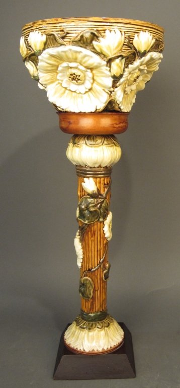 Zsolnay Jardiniere on Stand: Hungarian jardiniere on stand, with wood base. Stamped: Zsolnay Pecs 3831 Height: 31 1/2", Width: 12 3/4"