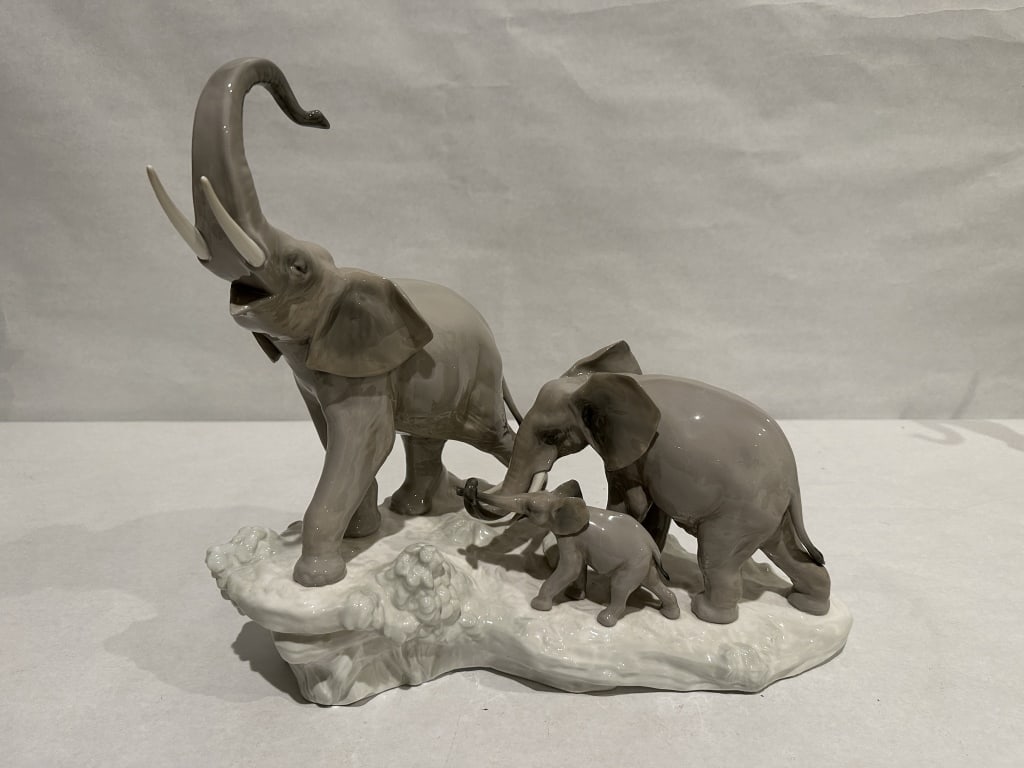 Lladro Elephants Walking Lladro porcelain 'Elephants Walking' figural sculpture, designed by (1 of 5)