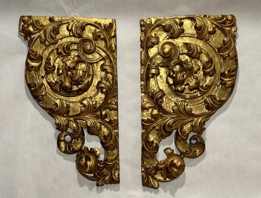Italian Baraque Carved And Gilt Elements Two carved and gilt Baroque architectural (1 of 5)