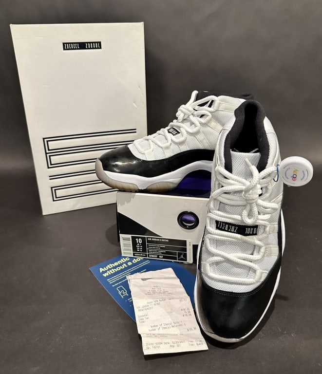 Nike Air Jordan 11 Retro OG (1 of 3)